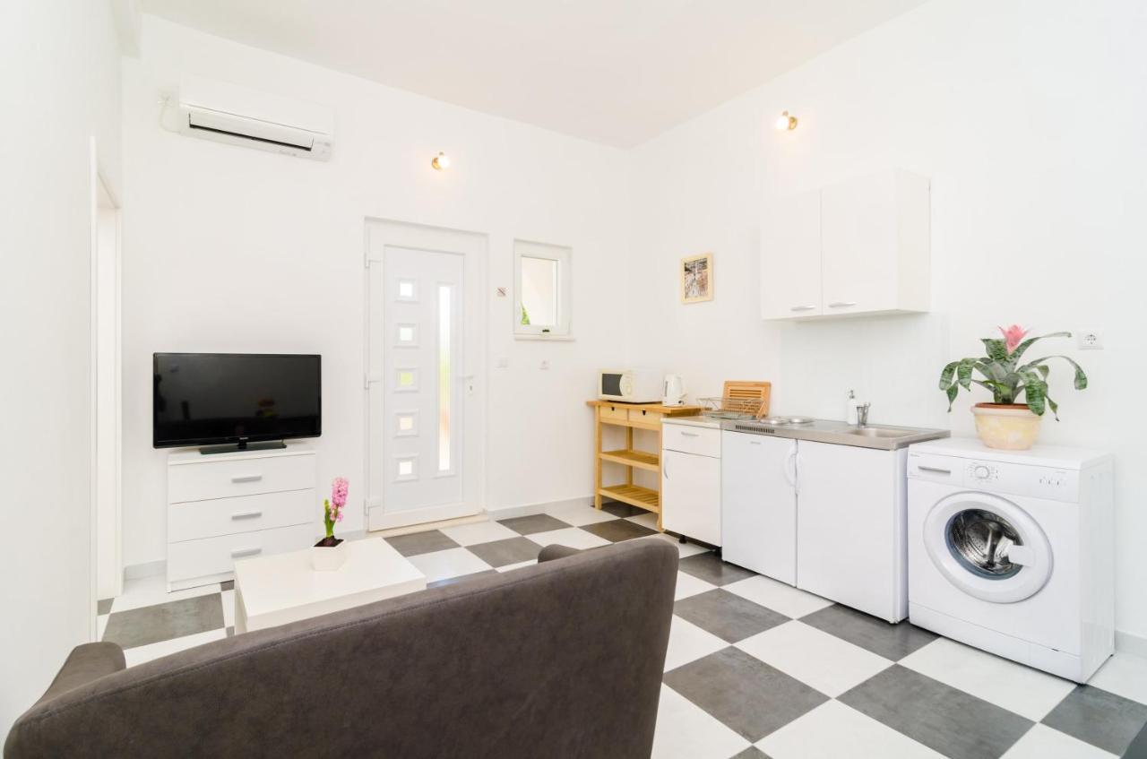Apartment Amabilis Mlini Exterior photo